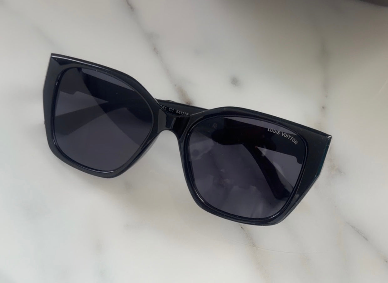 Elegant Louis Vuitton Sunglasses