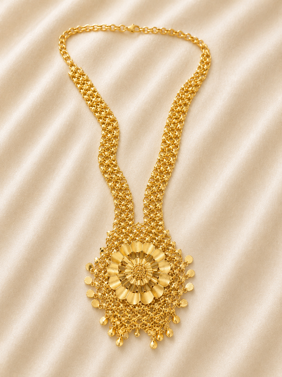 ✨ Classic Gold-Tone Jewelry Set