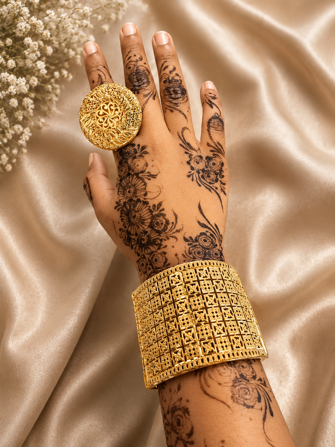 ✨ Elegant Gold-Tone Jewelry Set