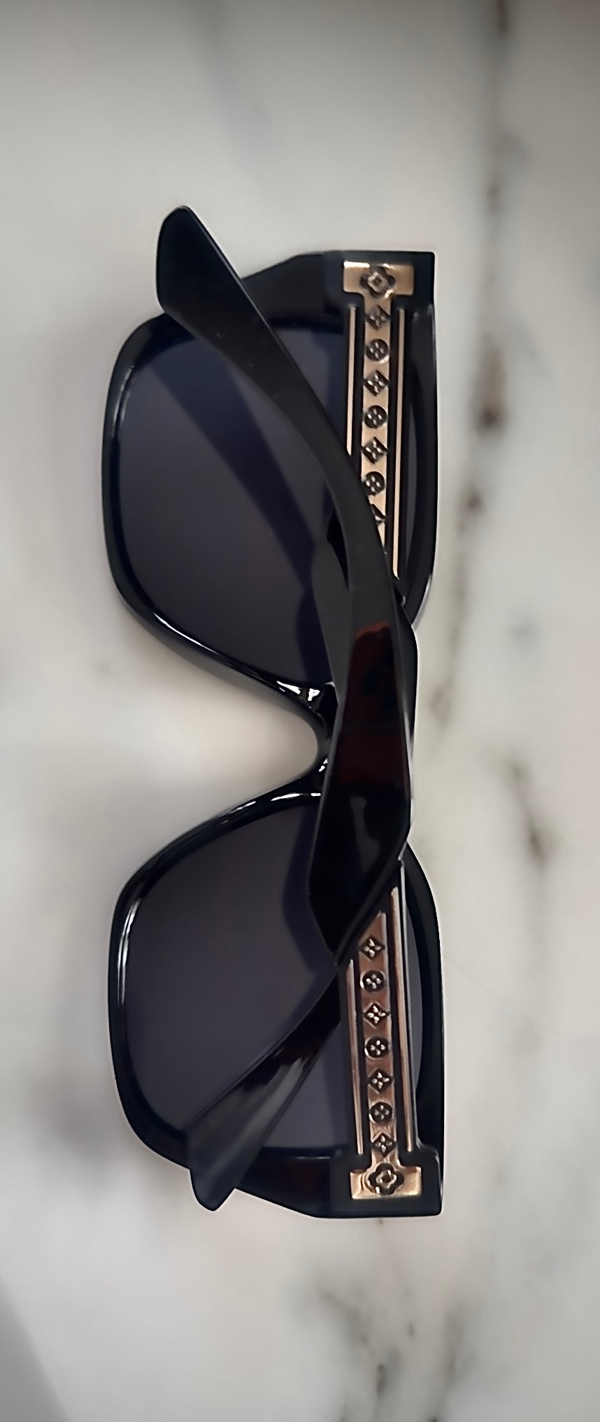 Elegant Louis Vuitton Sunglasses